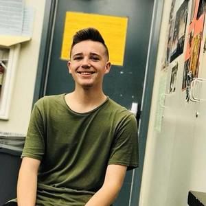 Meet your Posher, Justin